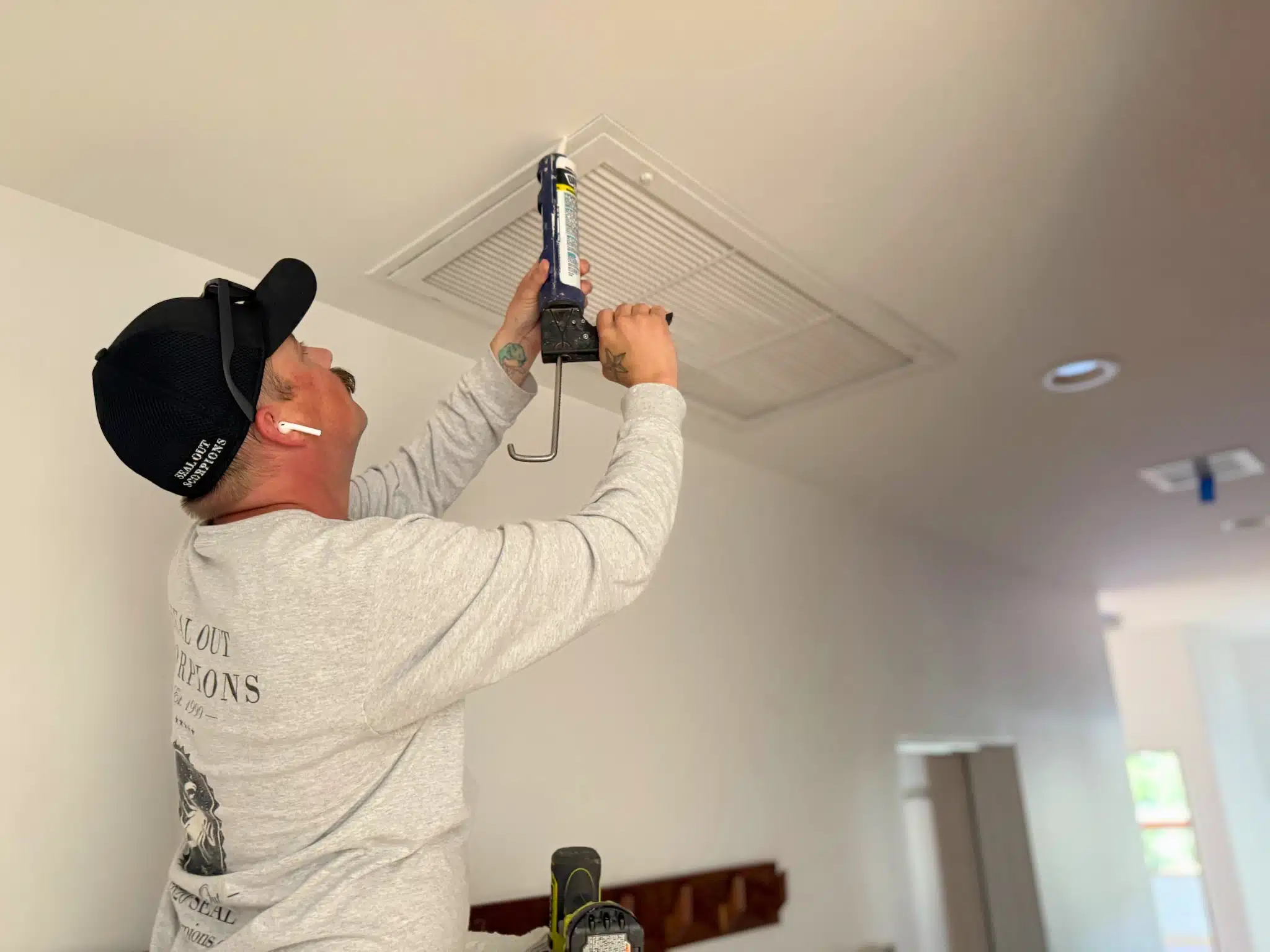 Sealing HVAC Vent Gaps to Block Scorpion Pathways